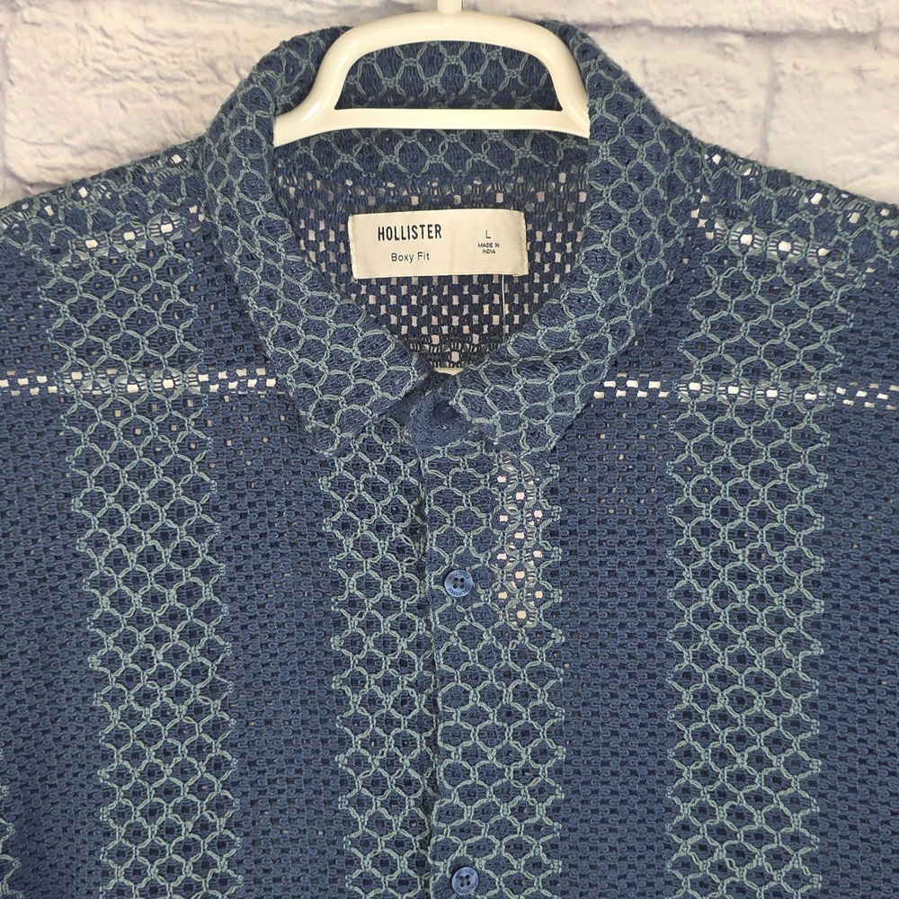 Hollister Men Button Short Sleeve Shirt Blue Boxy Fit Crochet Open Knit Sz Large